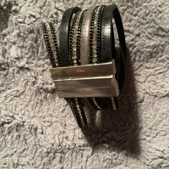 Bracelet - Picture 4 of 7